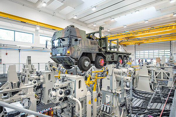 MAXI test stand for the realistic qualification of military wheeled vehicles up to 45 tons at the Wehrtechnische Dienststelle 41 in Trier