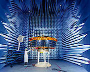 1994 - Tests an den CLUSTER-Satelliten der ESA
